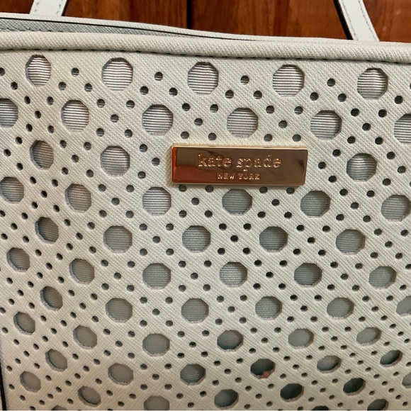 Beautiful large Kate Spade Tote - Picture 4 of 15